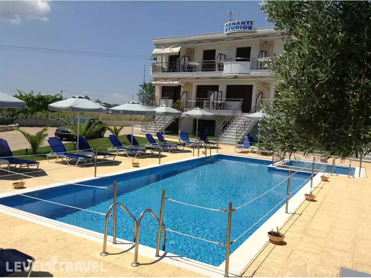 Agnanti Studios Apart