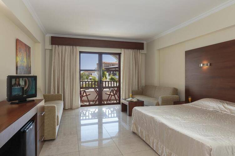 Costa Lindia Hotel