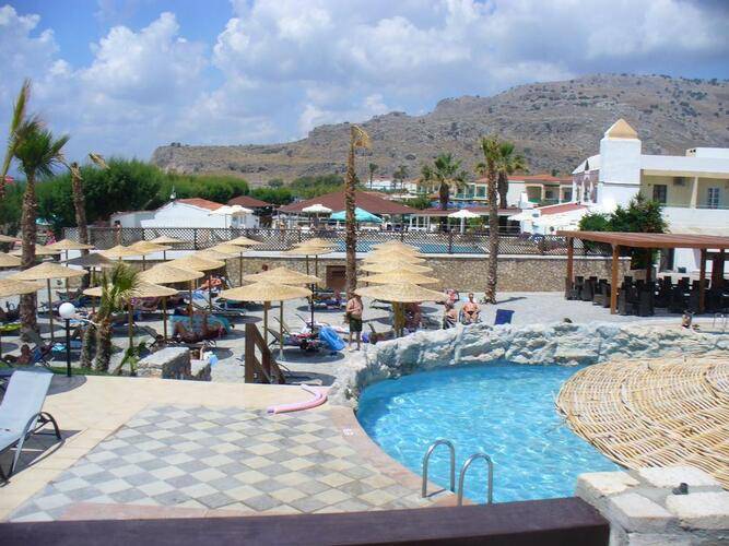 Costa Lindia Hotel