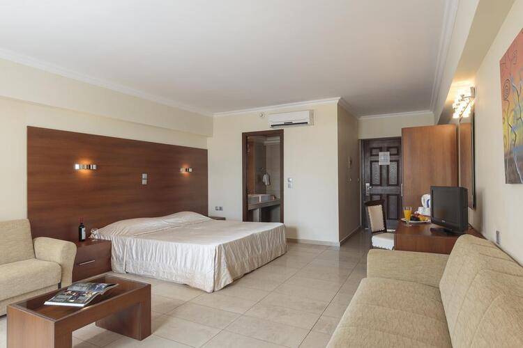 Costa Lindia Hotel