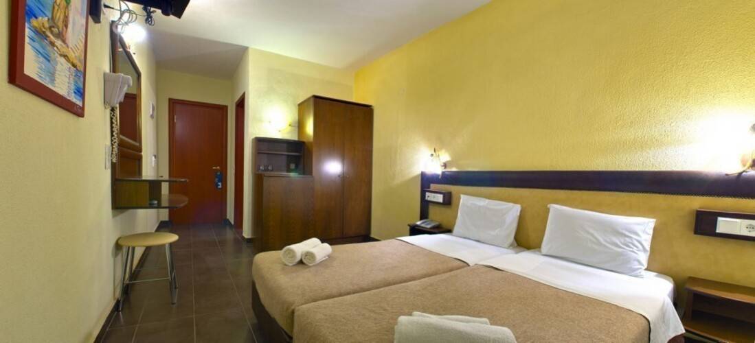 Elinotel Polis Hanioti