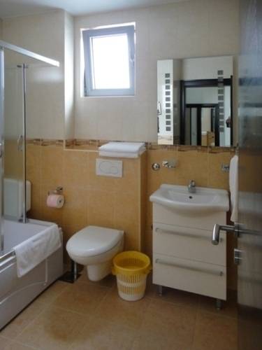 Apartment Lux Tri Ribara