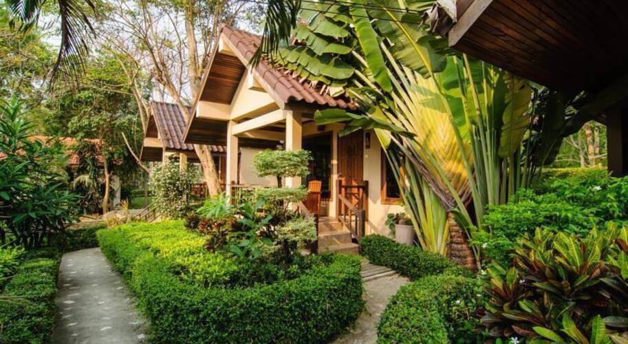 Grand View Ao Cho Hideaway