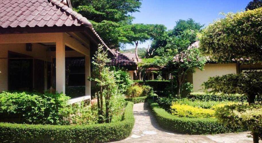 Grand View Ao Cho Hideaway