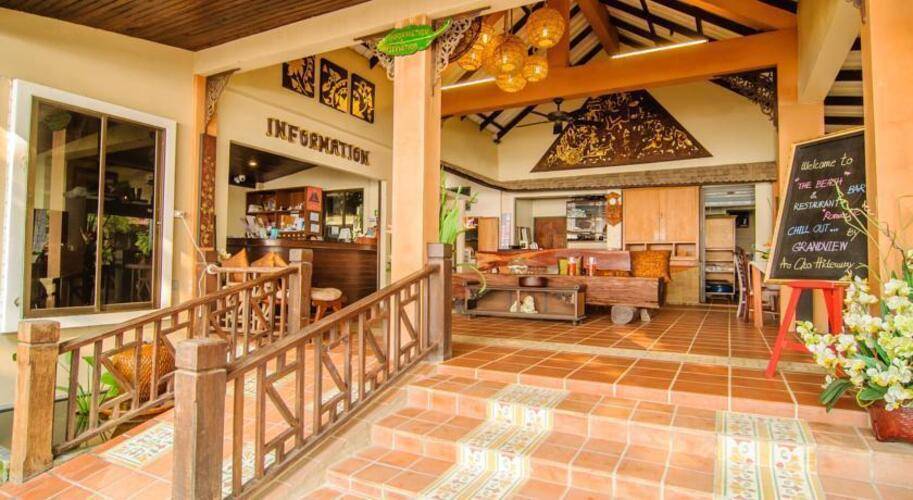 Grand View Ao Cho Hideaway