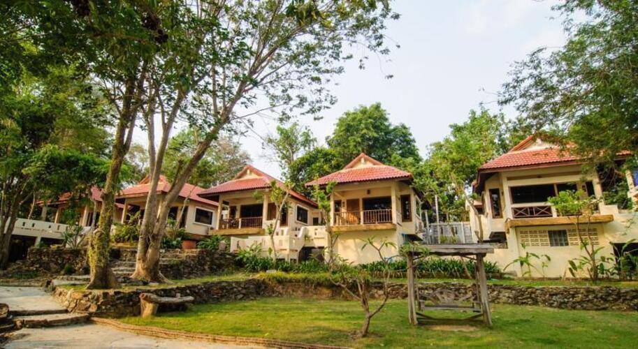 Grand View Ao Cho Hideaway