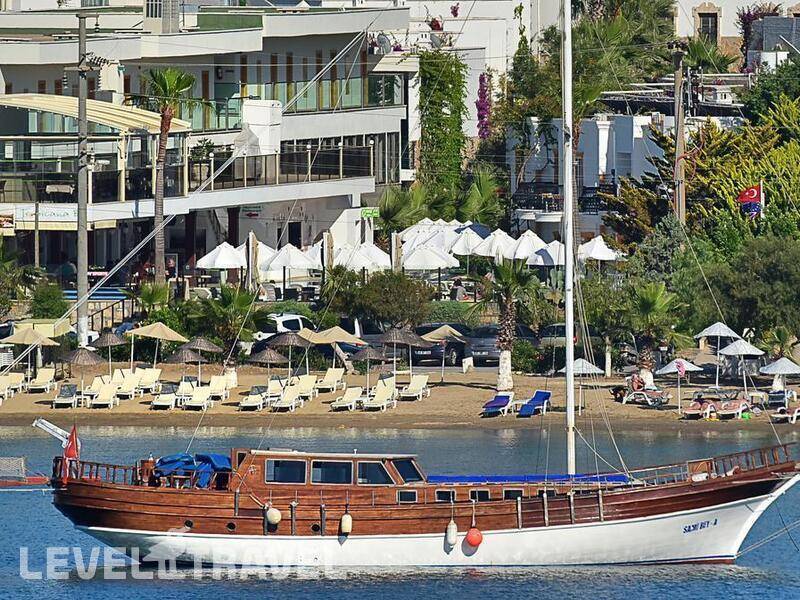 Фотография Tropicana Beach Hotel