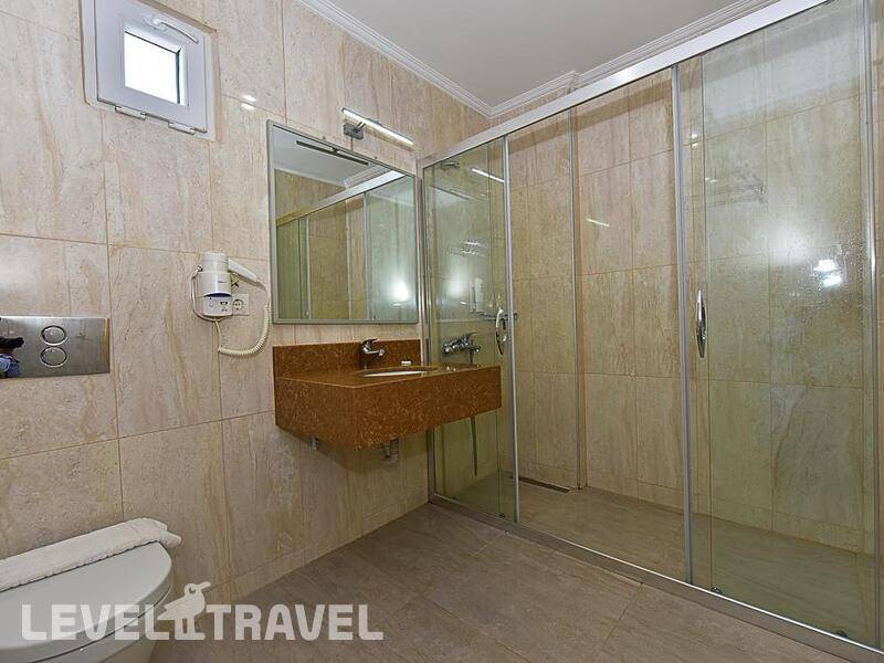 Фотография Tropicana Beach Hotel