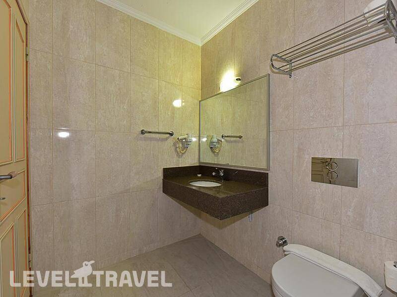 Фотография Tropicana Beach Hotel
