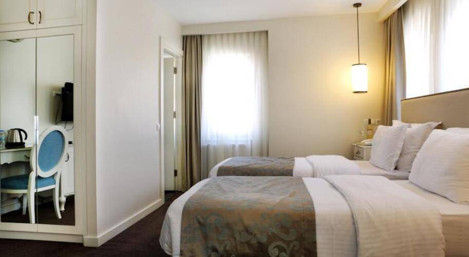 Taxim Town Hotel