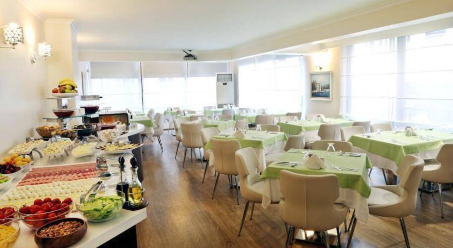 Taxim Town Hotel