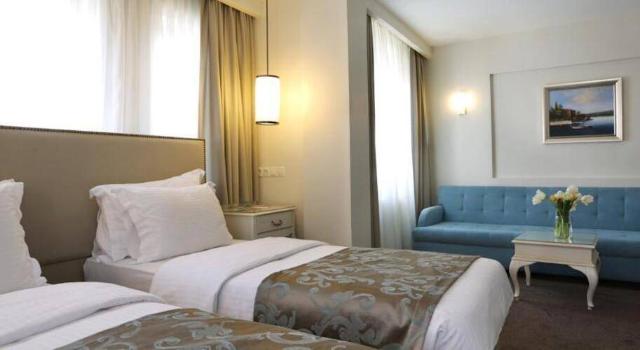 Taxim Town Hotel