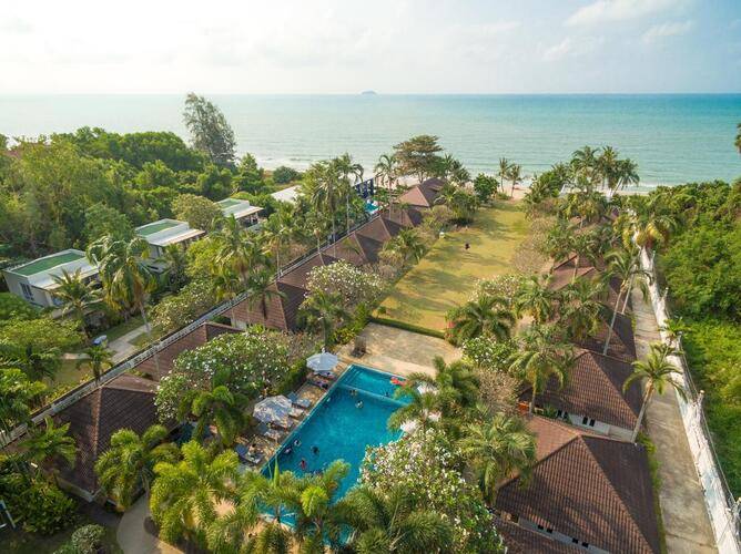 Bandara On Sea Hotel