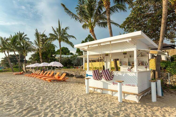 Bandara On Sea Hotel