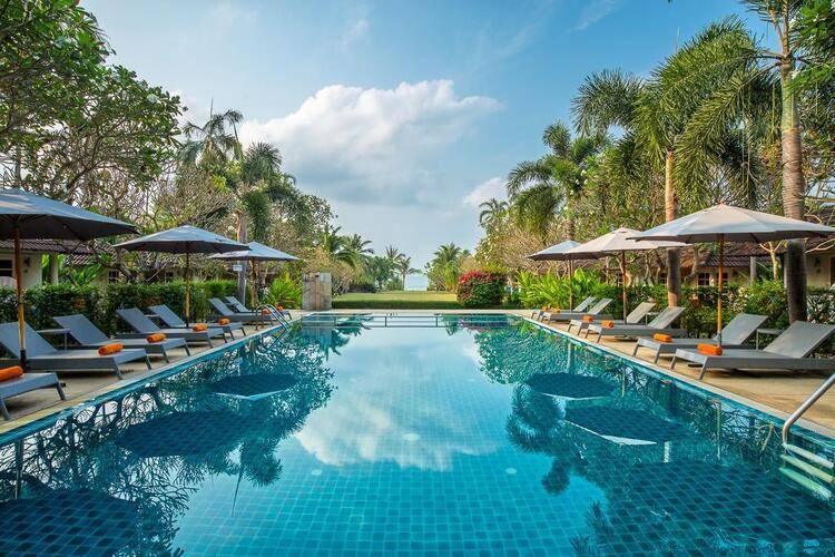 Bandara On Sea Hotel