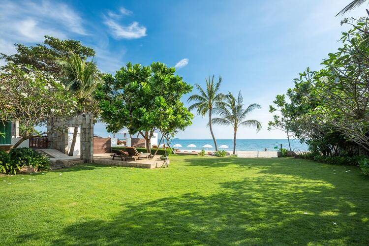 Bandara On Sea Hotel