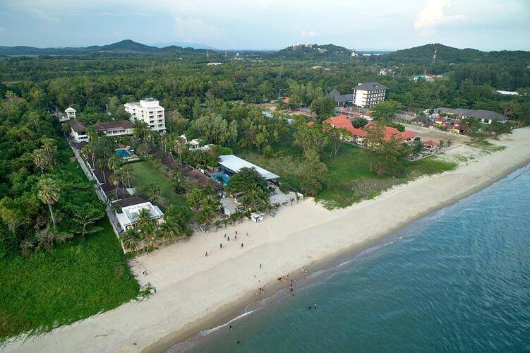 Bandara On Sea Hotel