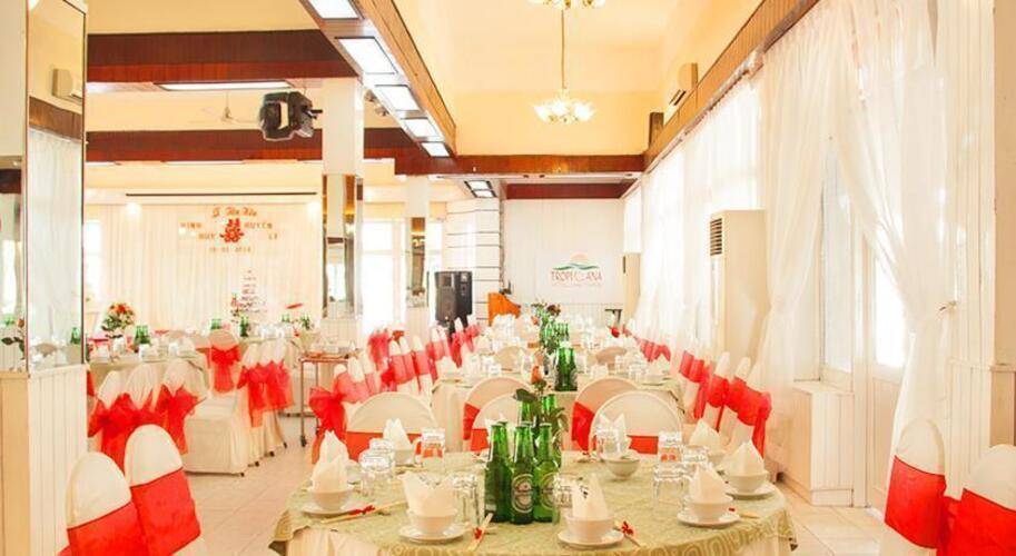Tropicana Hotel