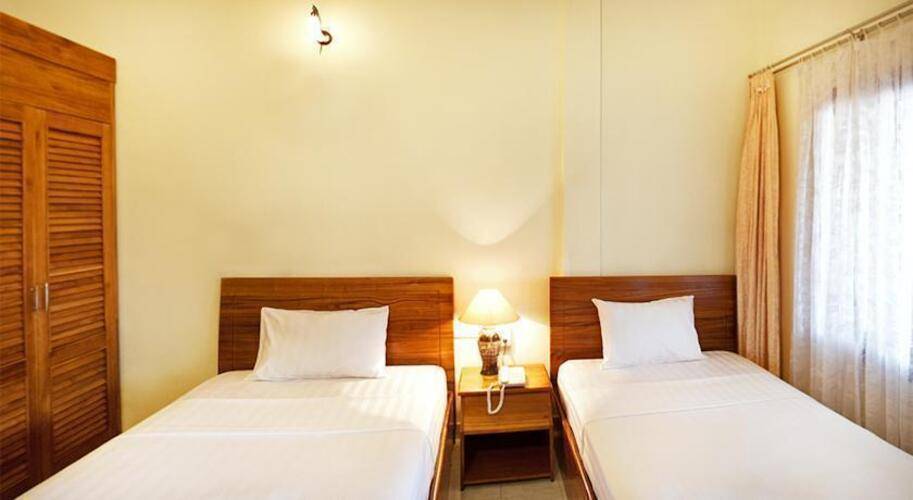 Tropicana Hotel