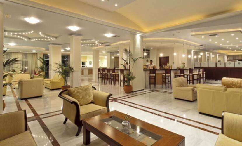 Selini Suites