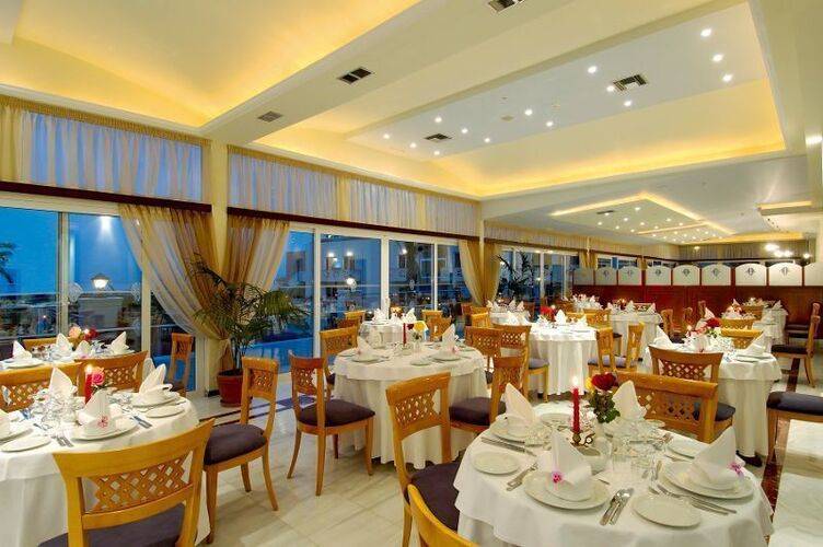 Selini Suites