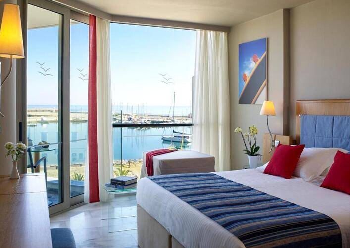 Kyma Suites Beach Hotel