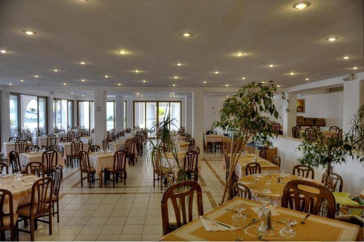 Alfa Beach Hotel