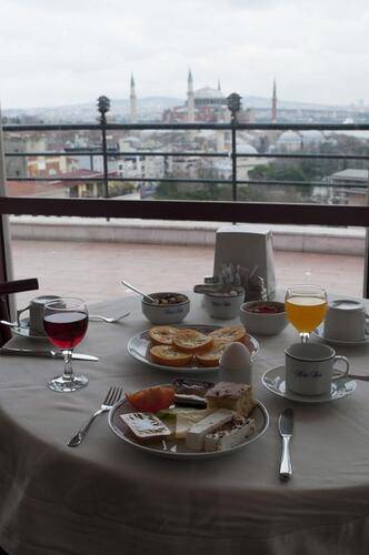 Hali Hotel