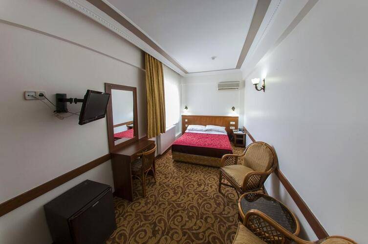Hali Hotel