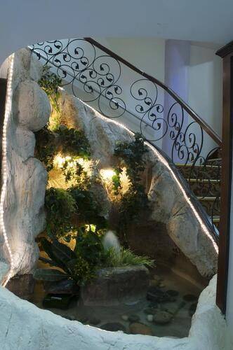 Hali Hotel