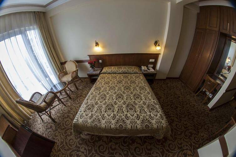 Hali Hotel