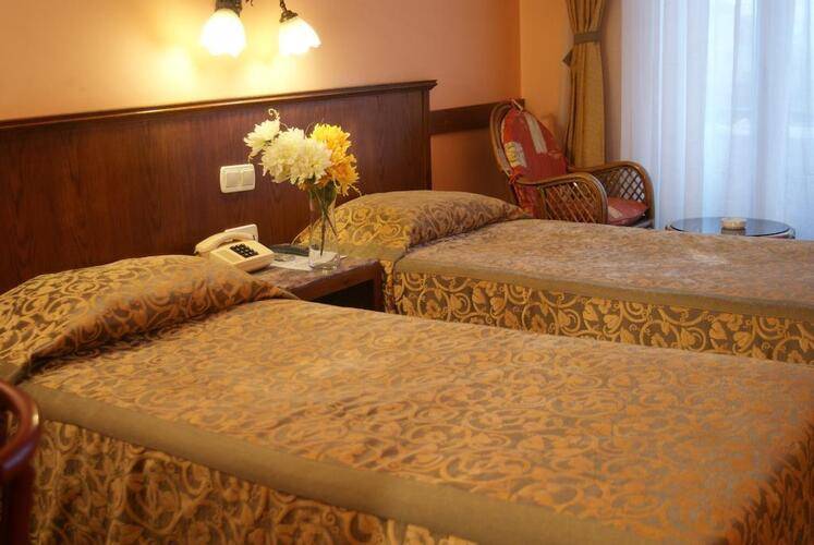 Hali Hotel