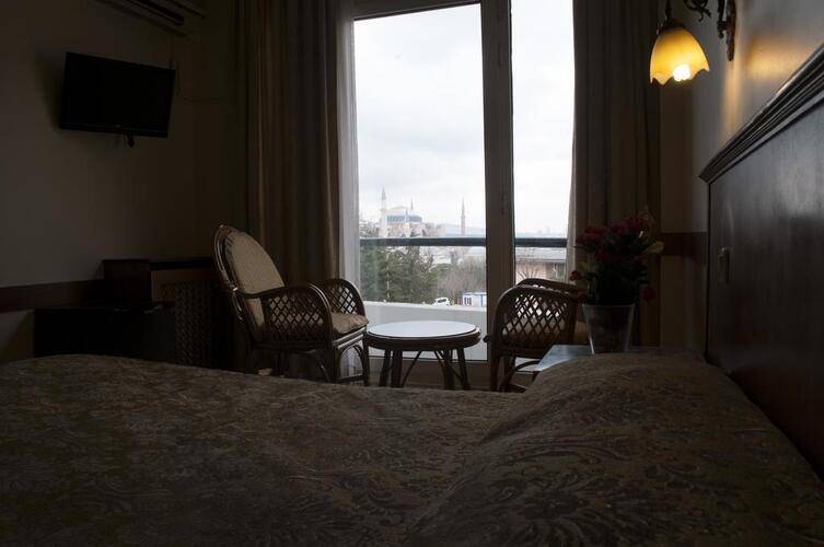 Hali Hotel