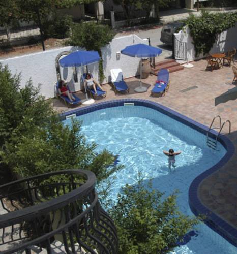 Golden Beach Hotel Apartments