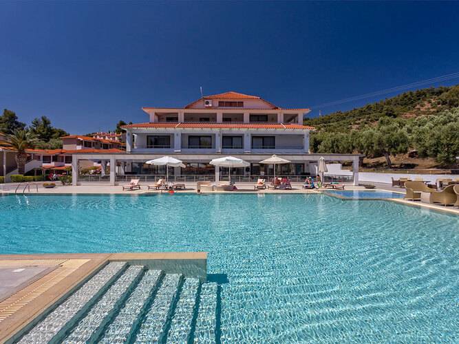 Bomo Lagomandra Beach