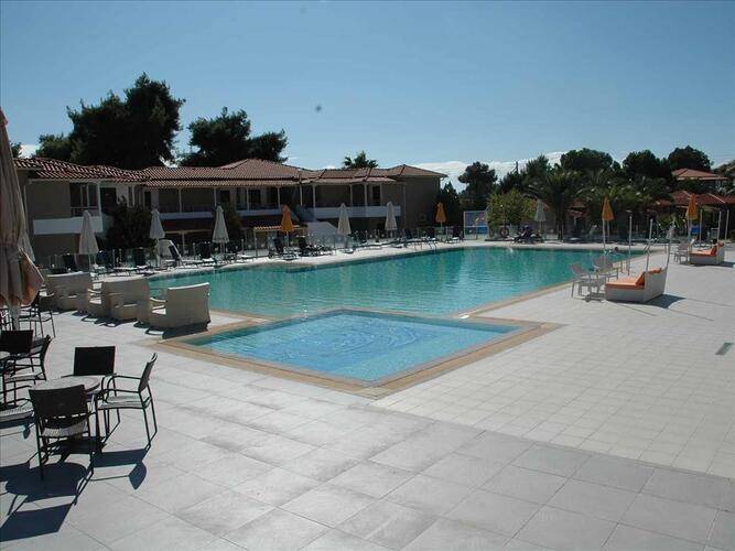 Bomo Lagomandra Beach
