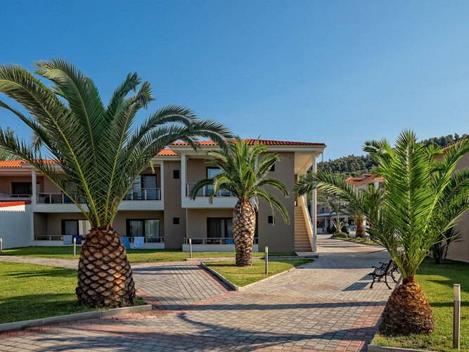 Bomo Lagomandra Beach