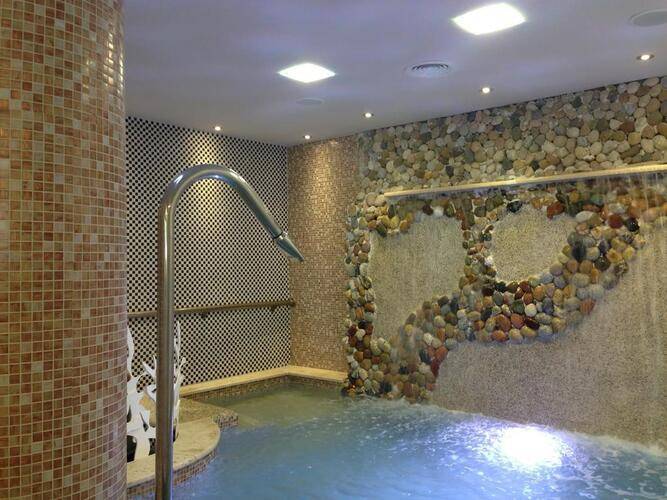 Bomo Lagomandra Hotel