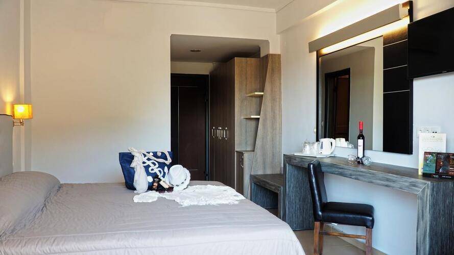 Bomo Lagomandra Hotel