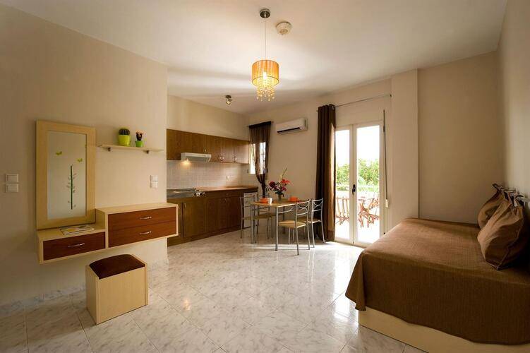 Axos Hotel