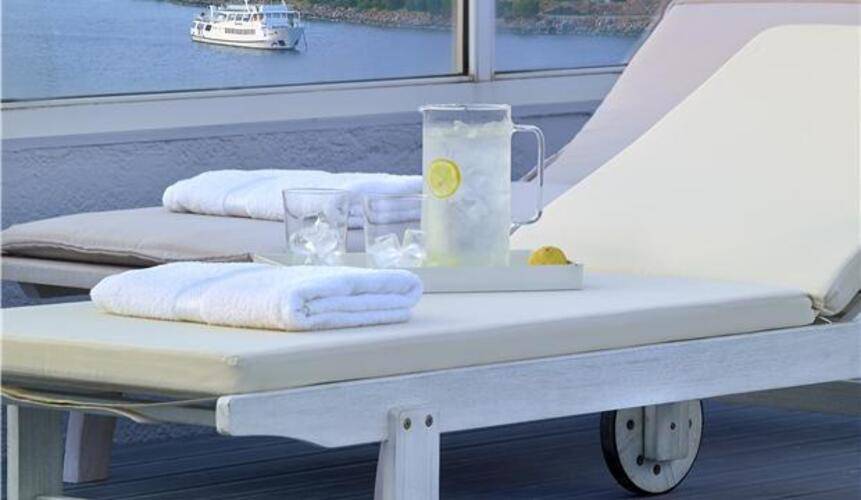 Mistral Bay Hotel