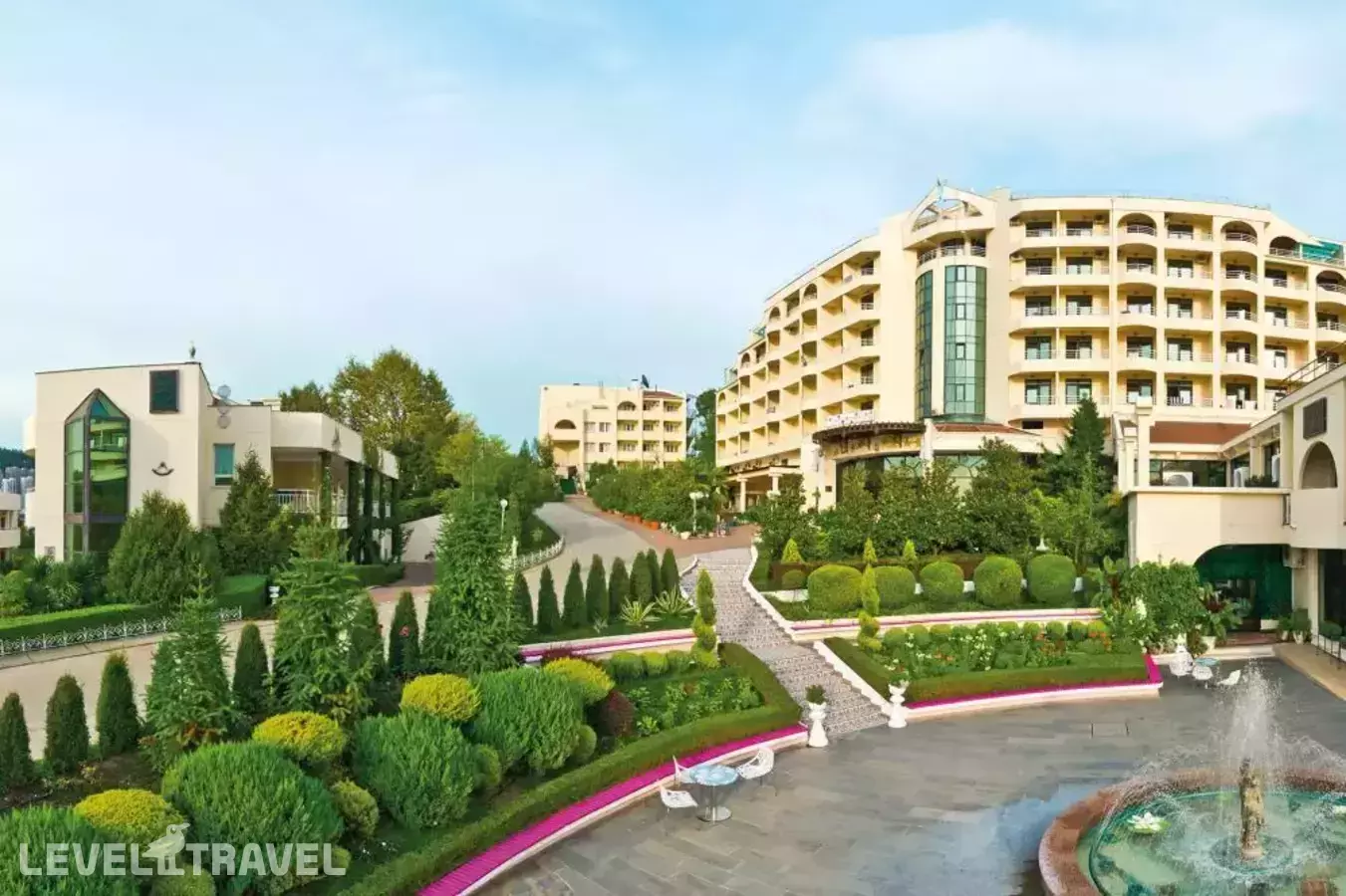 Октябрьский