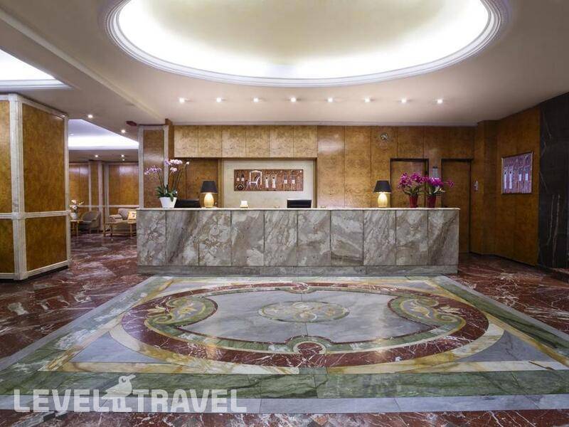 Фотография Astor Hotel