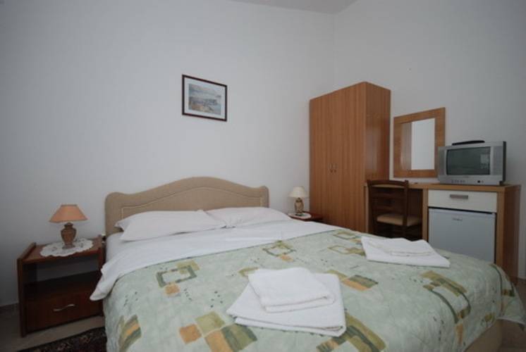 Jelena Apt