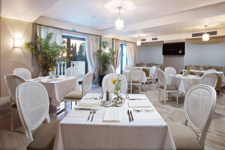 Rodina Grand Hotel & Spa (Родина Гранд Отель И Спа)
