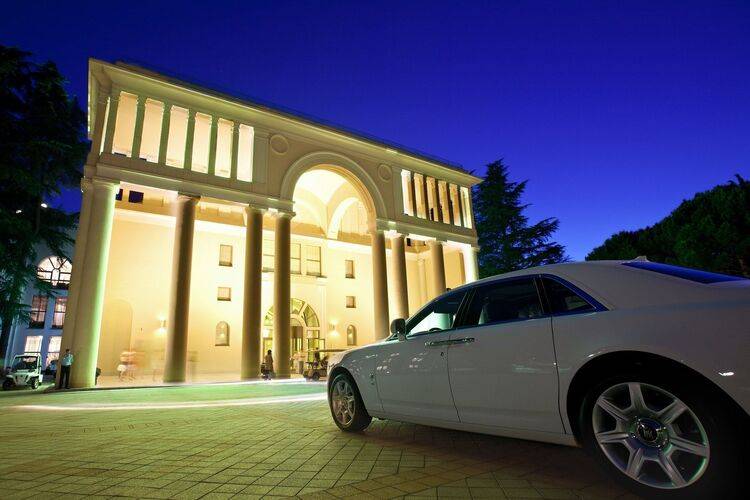 Rodina Grand Hotel & Spa (Родина Гранд Отель И Спа)