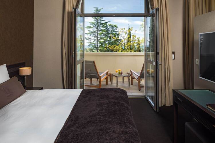 Rodina Grand Hotel & Spa (Родина Гранд Отель И Спа)