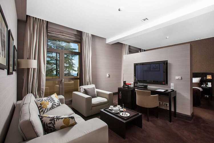 Rodina Grand Hotel & Spa (Родина Гранд Отель И Спа)