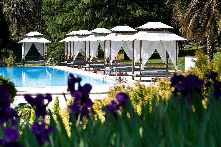 Rodina Grand Hotel & Spa (Родина Гранд Отель И Спа)
