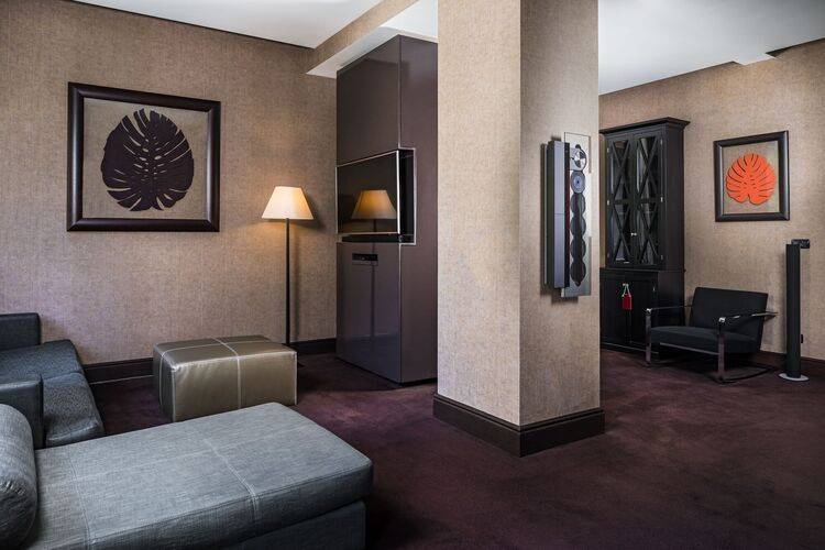 Rodina Grand Hotel & Spa (Родина Гранд Отель И Спа)